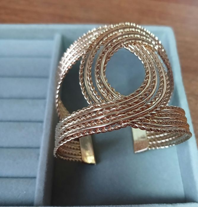 Каркасный браслет