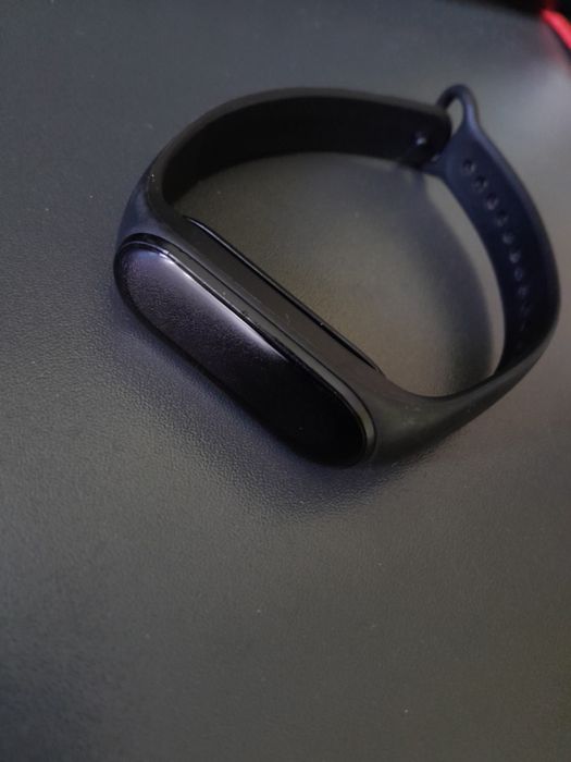 Продам Mi bend 6