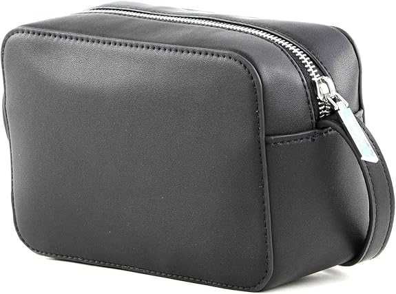 Жіноча сумка Calvin Klein Сумка Ck Must Camera Bag K60K610293
