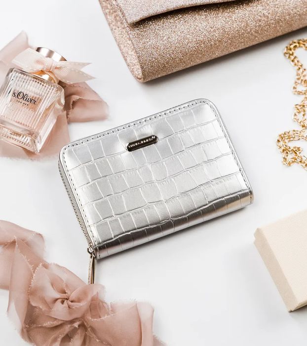 portfel damski z motywem zwierzęcym zapinany suwakiem