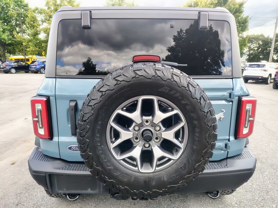 Ford Bronco      2022
