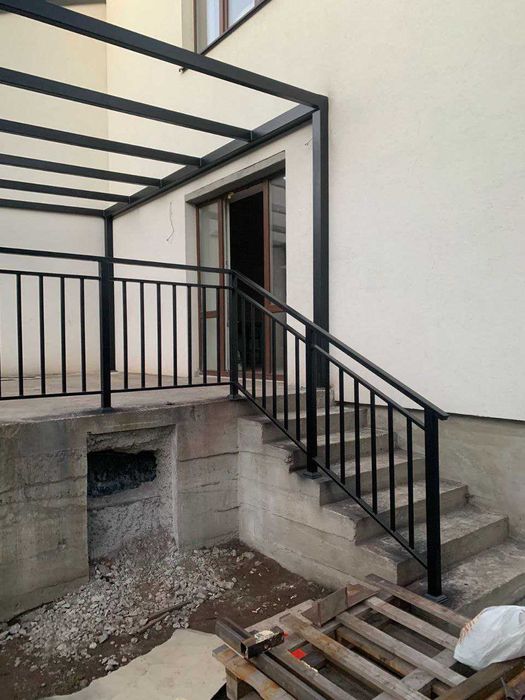 Пандуси, ангари, навіси, ворота. Зварювальні роботи Львів. Виробництво