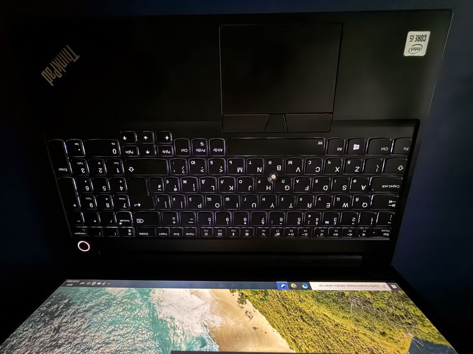 Продам ноутбук Lenovo e15