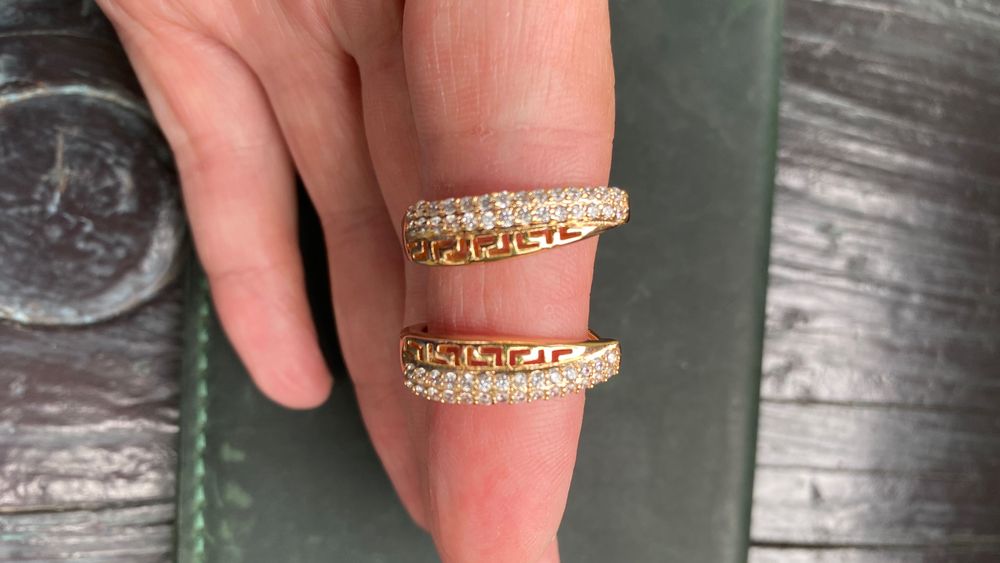 Сережки медичний сплав б/в