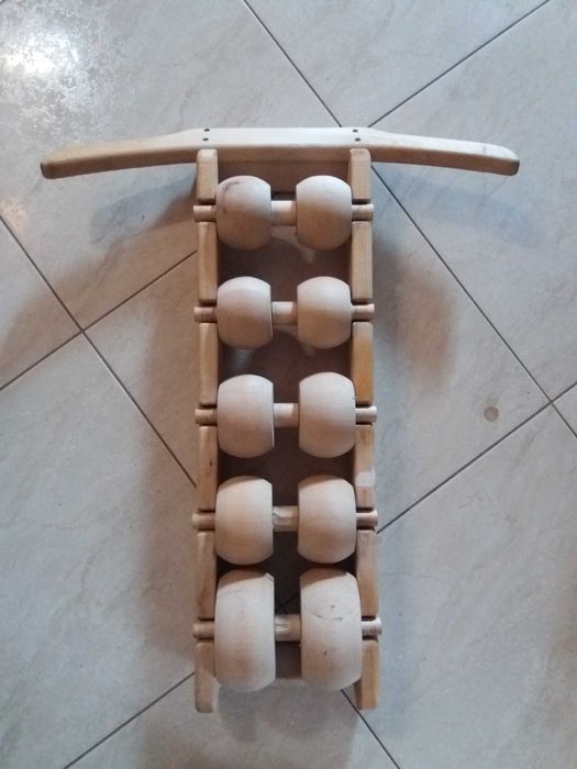 Массажер дерево,для спины. Разумовского.