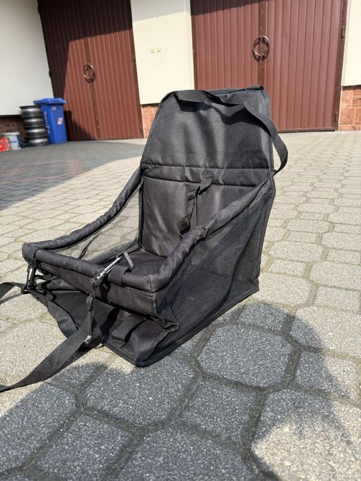 Transporter samochodowy dla psa