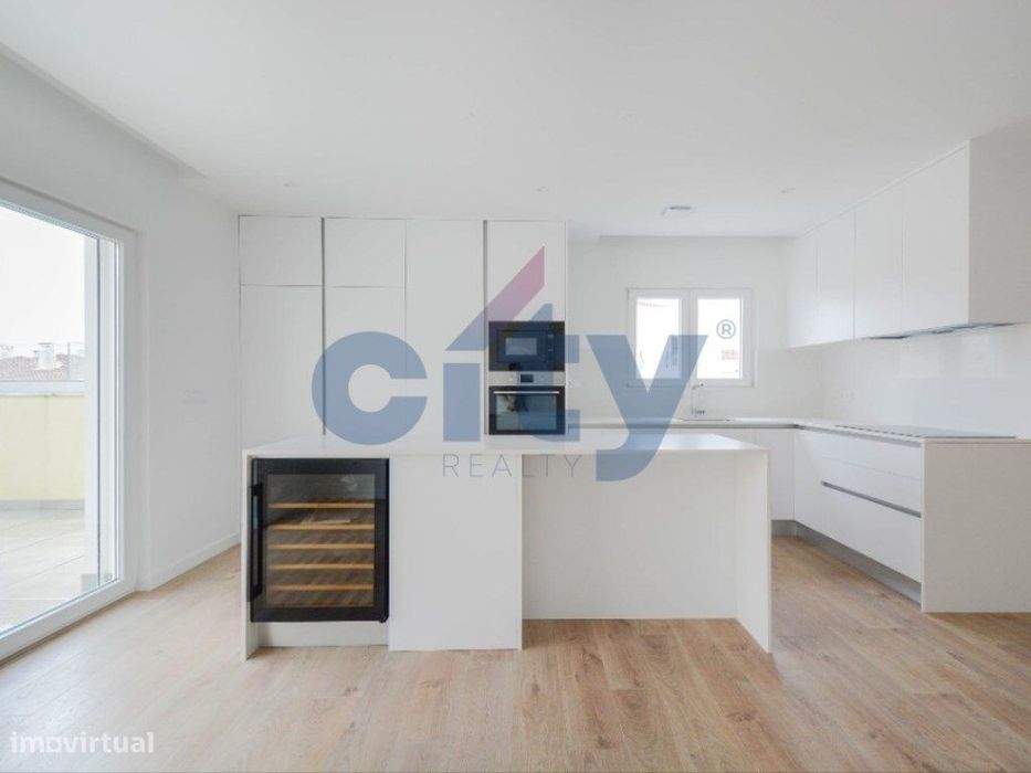 Penthouse T4- Pronto a Habitar com Garagem em Mafra