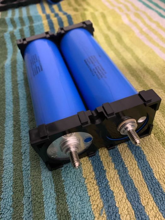 Акумулятор EVE 40135 LiFePO4 С40 3.2V 20Ah з навареними шпильками