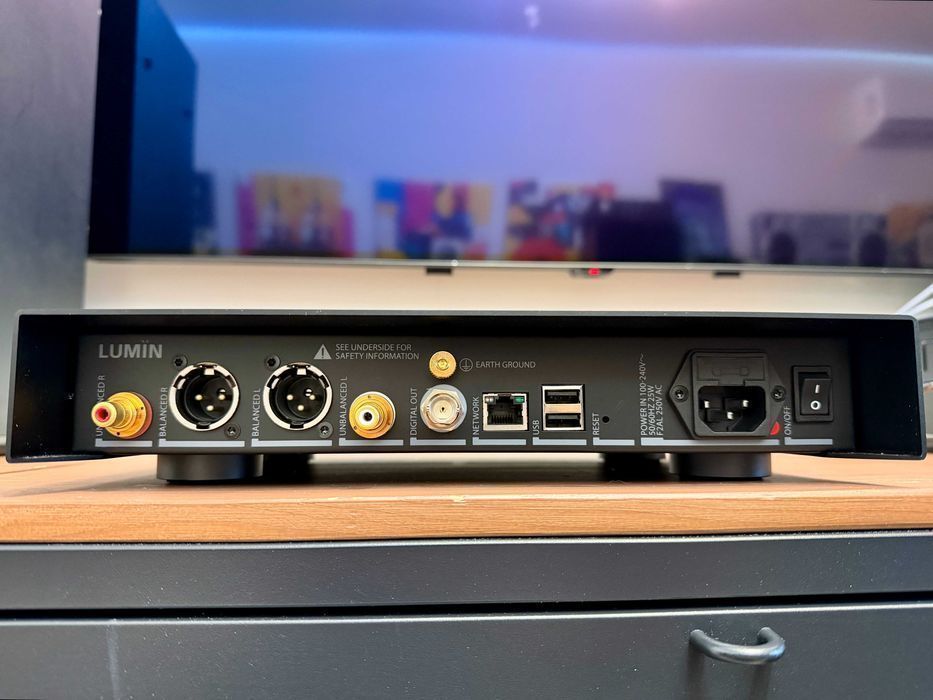 Lumin D2 — Hi-End стример со встроенным ЦАП, полностью балансная схема, XLR ℹ️ Wolfson WM8741 dual-mono, DSD128, Roon Ready | 10 из 10, коробка