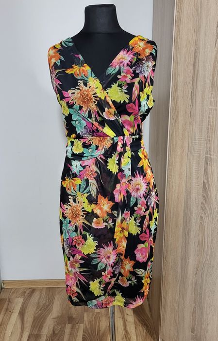 Kwiecista sukienka, kopertowy fason, Bodyflirt, 44/46