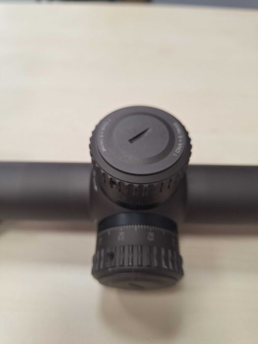 Оптичний приціл Vortex Razor HD Gen 2, 4.5-27×56 з сіткою EBR-2C