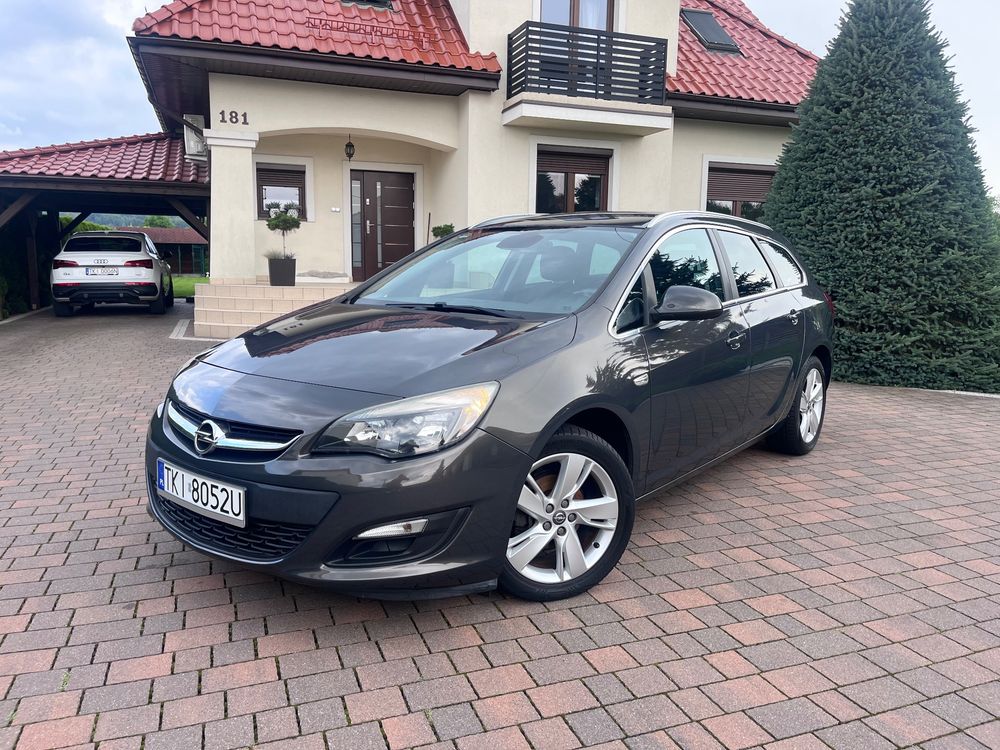 Opel Astra 1.4 T Cosmo