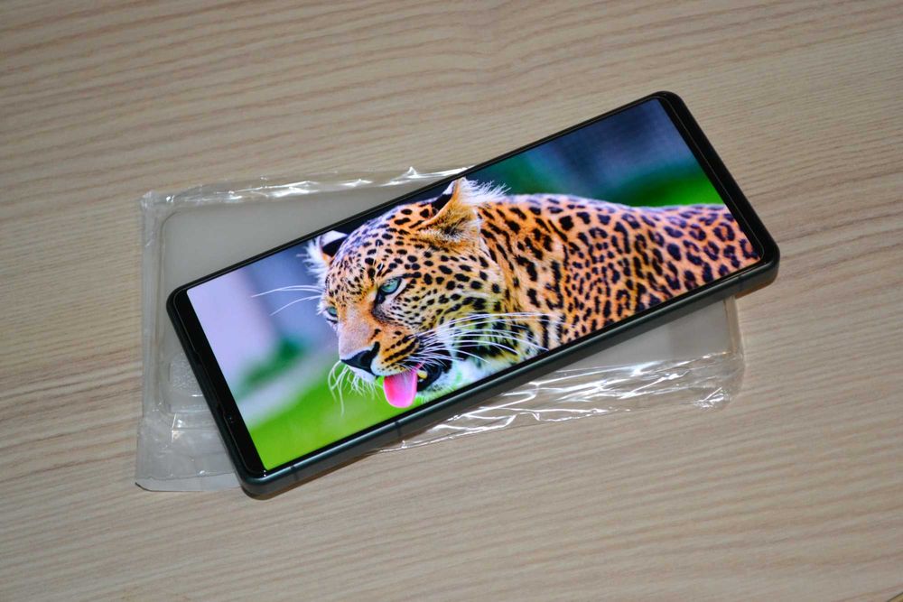 SONY Xperia 5 IV 5.4 - 1 SIM 8/128 120Гц OLED 8gen1 (сони 5 Mark 4)