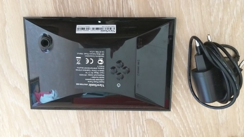 цифрова фоторамка ViewSonic VFA770W-50E