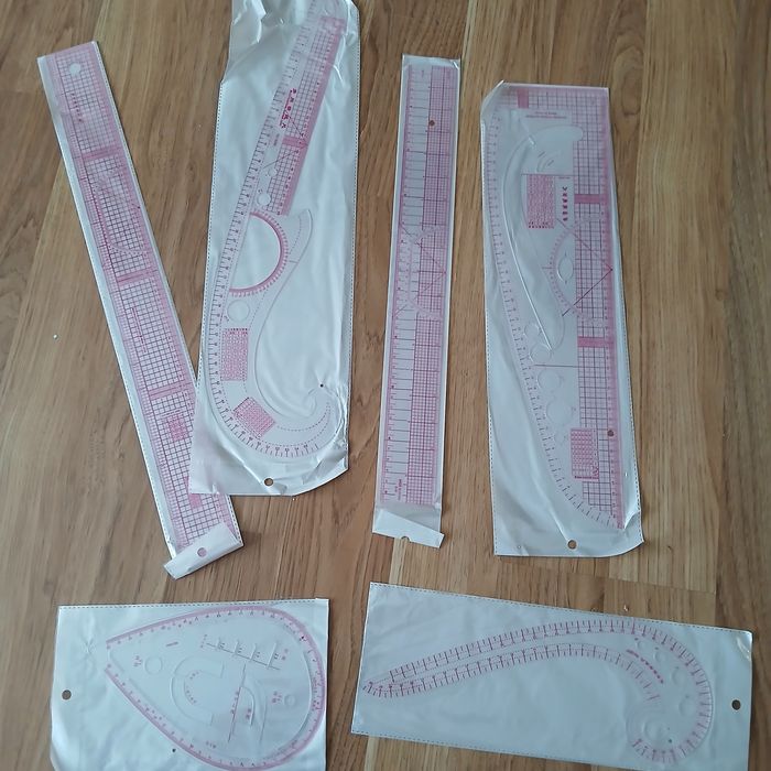 Набір лекал для швеї