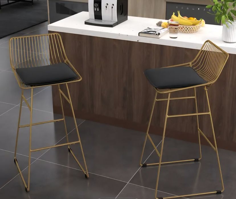 Cadeiroes altos dourados novos design