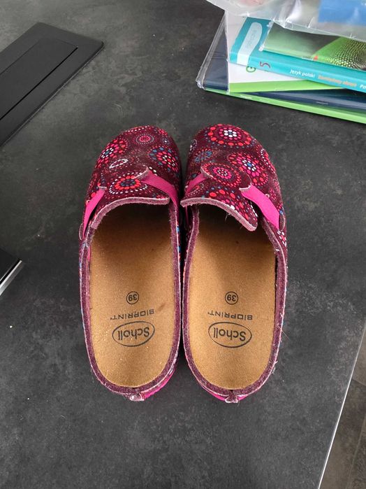 Sprzedam klapki Scholl rozm.39