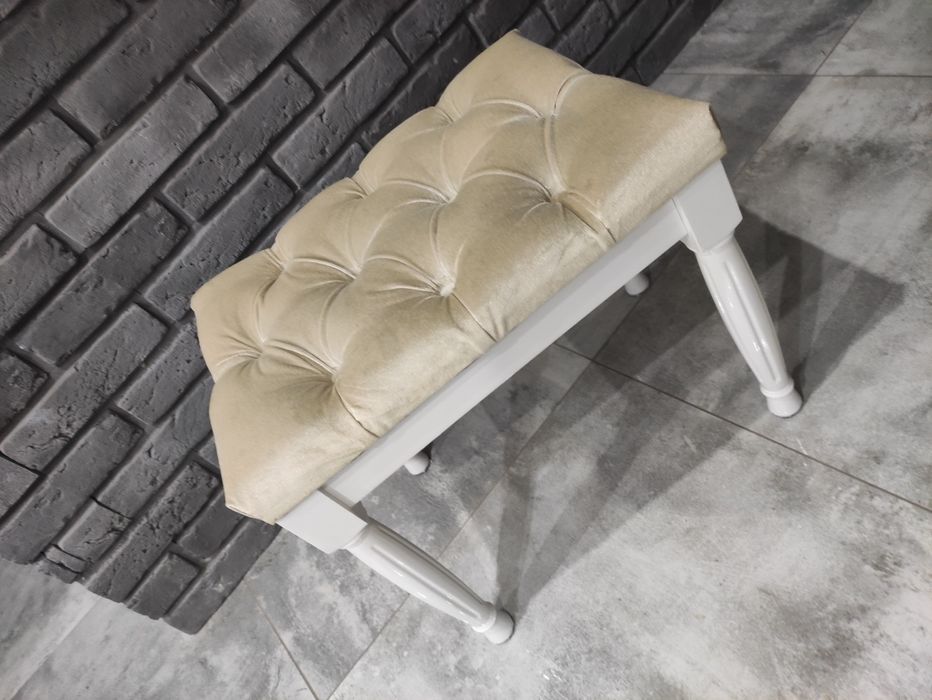 Taboret pufa stołeczek pikowany do toaletki