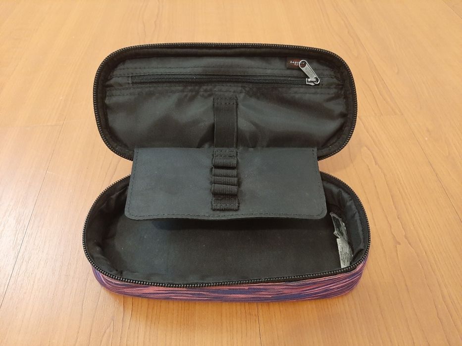 Estojo Eastpak (Como Novo)