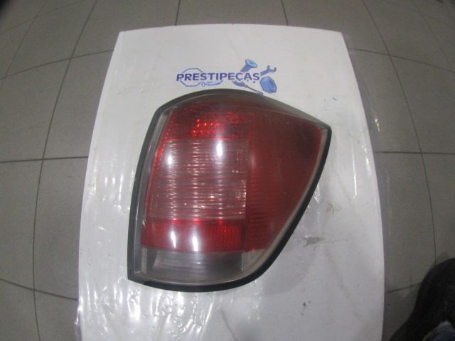 Farolim direito OPEL Astra H Caravan (L35)