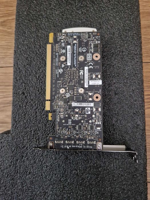 Sprzedam kartę graficzną NVIDIA Quadro P1000 4GB GDDR5