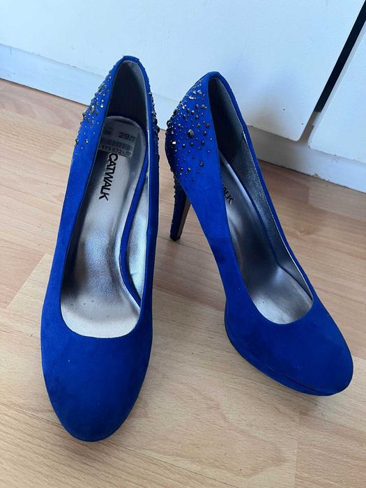 Szpilki firmy Catwalk