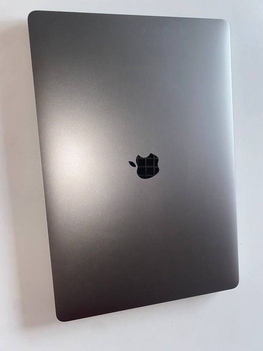 MacBook Pro 16  Space Gray 1TB