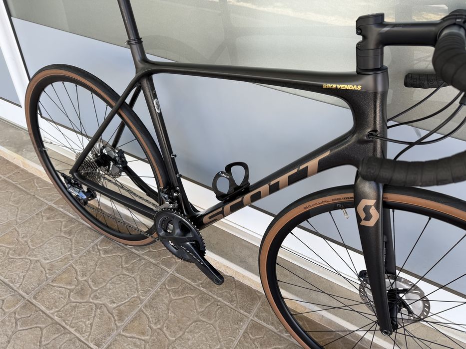 Bicicleta Scott Addict em carbono - Disco L