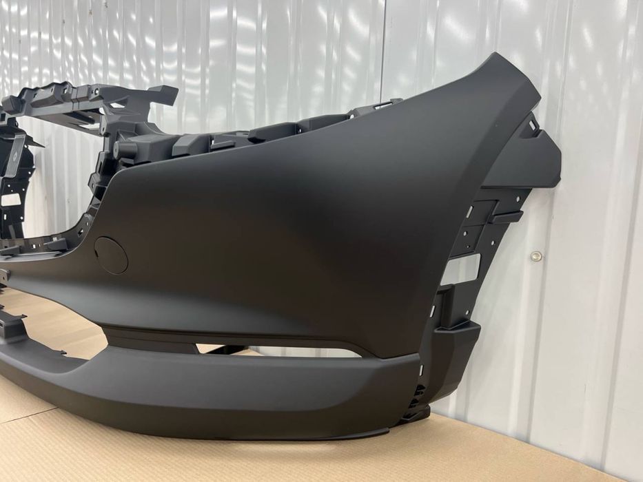 Бампер передній Mazda CX-30