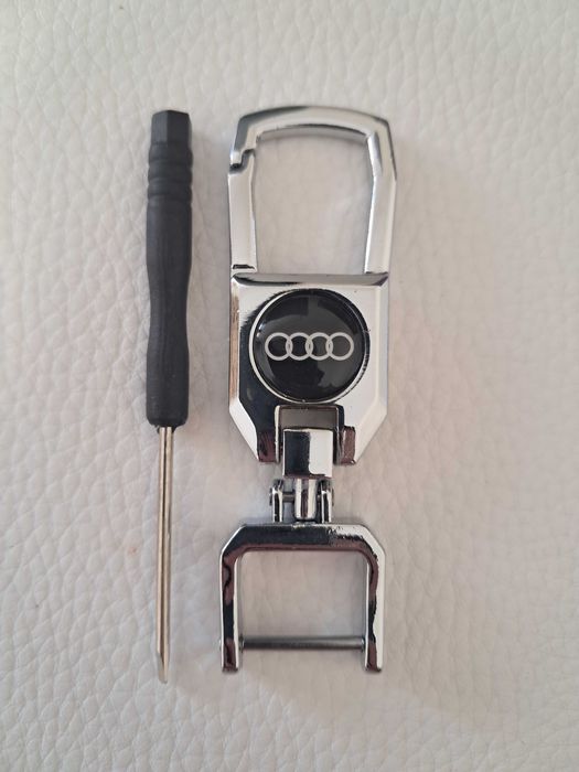 Porta-chaves Audi Metálico com 4 Anéis e Mini Chave de Fendas — Novo / Selado