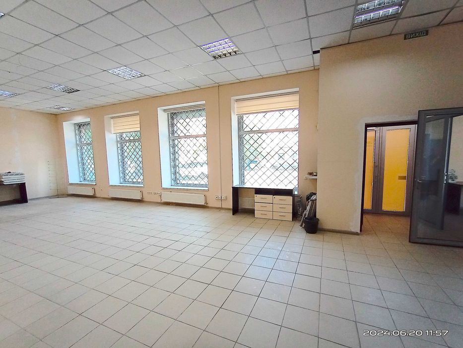 Аренда Салон Магазин Шоурум 150 м² Широкий фасад Б. Арнаутская,123