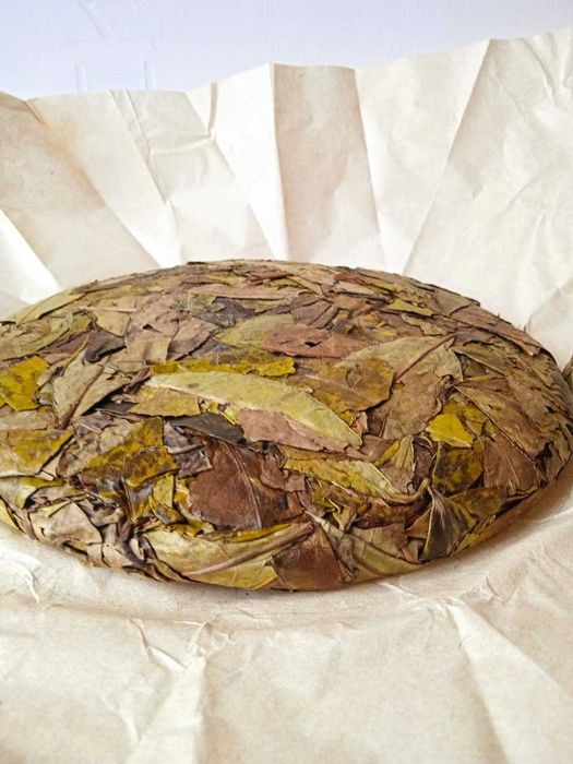 Китайский белый чай Фудин Гао Шань Золотой лист блин 300г