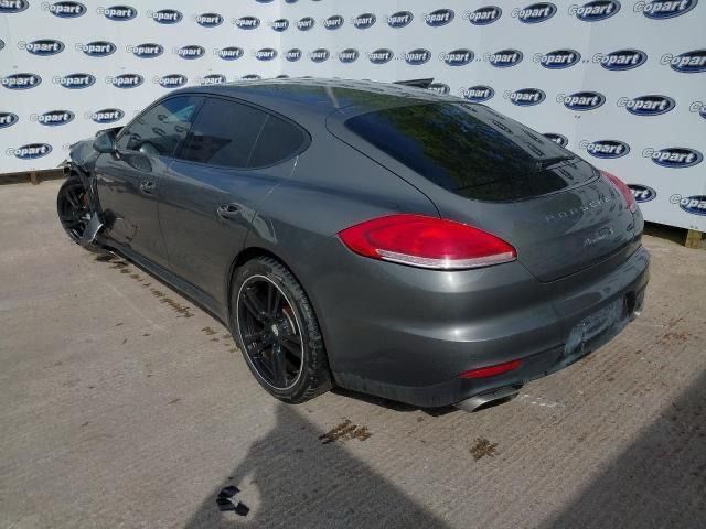 Porsche Panamera 3.0 Gasoleo para peças