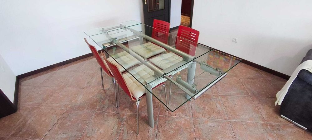 Mesa extensível de vidro temperado