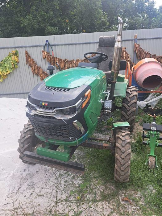 Трактор в хорошому стані