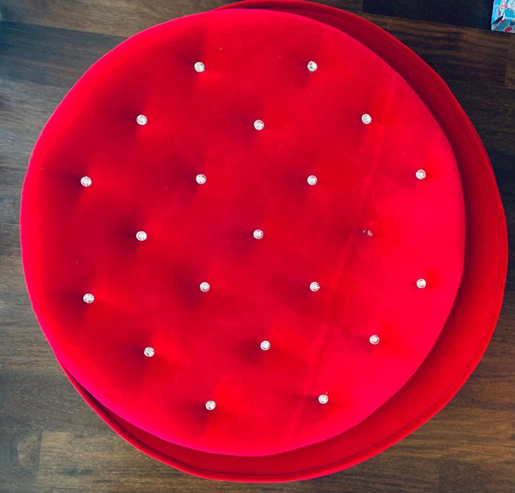 Puff decorativo multiusos