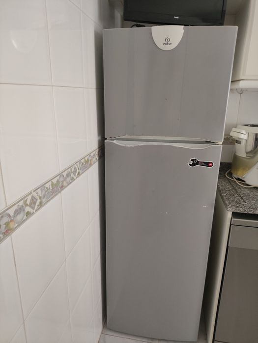 Frigorífico Indesit