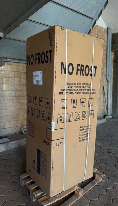 Frigorífico Sem Congelador AEG ORK7M391EX 390L NOVO