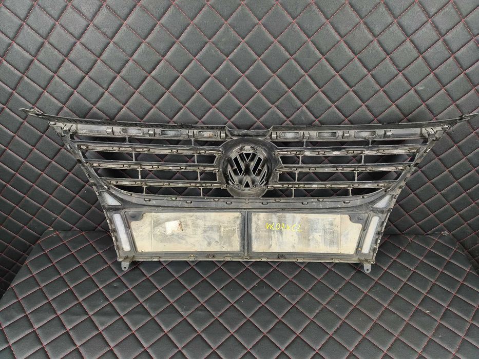 VOLKSWAGEN TOURAN I Lift 06-10 Atrapa Grill
