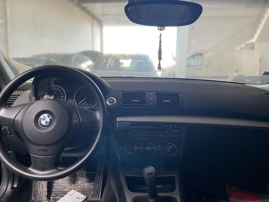 Bmw serie 1 ano 2006 para peças