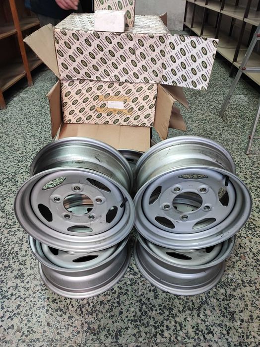 4 jantes semi novas da Land rover