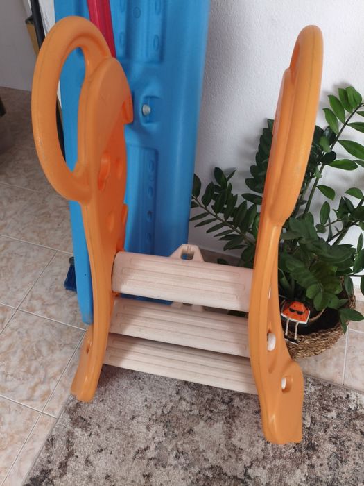 Escorrega de criança