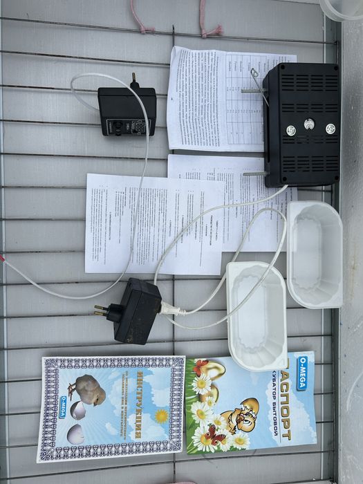 Інкубатор Курочка ряба на 120 яєць