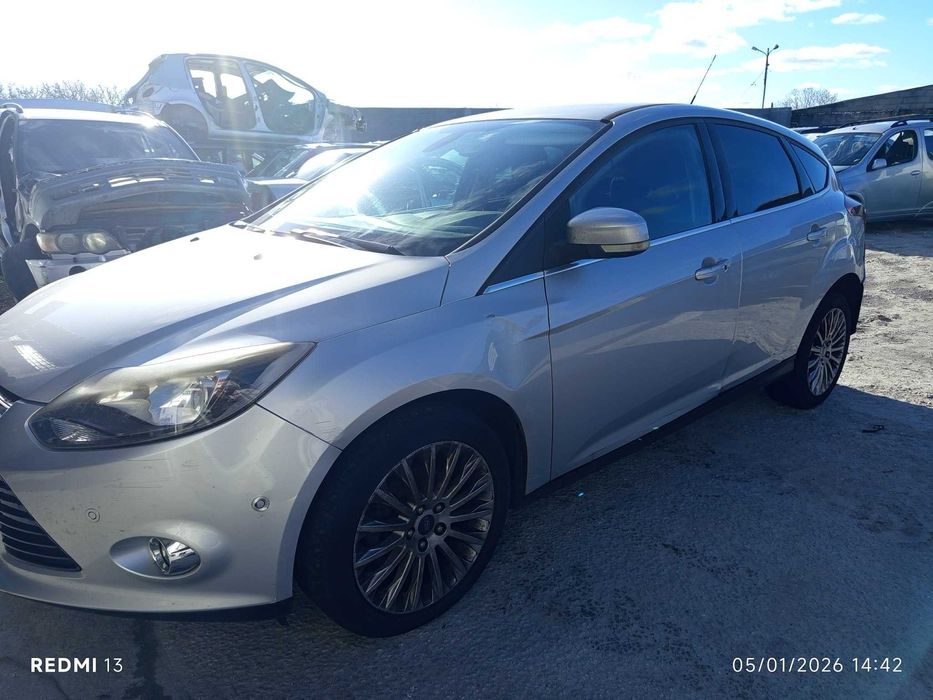 Para peças Ford Focus III 1.6 TDCI ano 2014