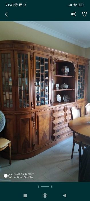 Móvel mesa e cadeiras madeira