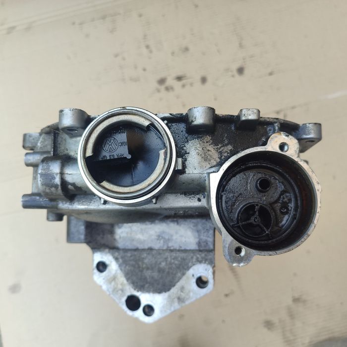 Кришка ГРМ Skoda Fabia Volkswagen Polo 1.2 12V  03E109211