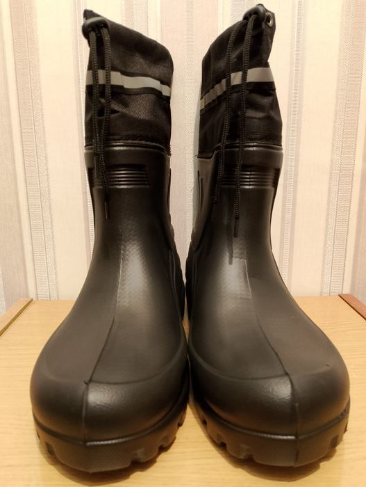 Чоловічі чоботи з матеріалу ЕВА (піна).