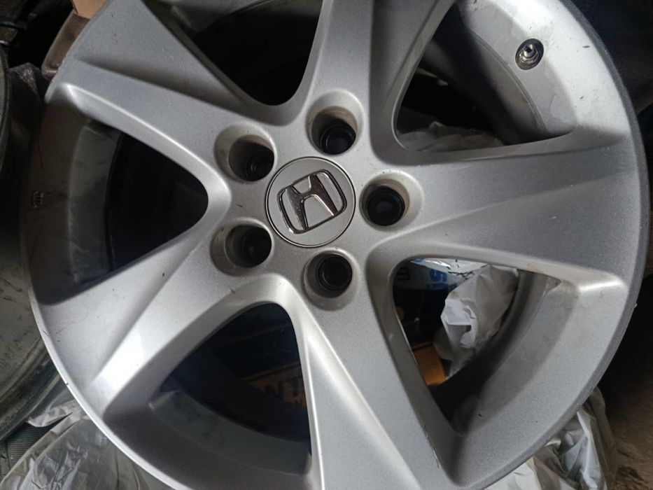 Диски+резина r17 5/114.3 Honda Accord 8 2011