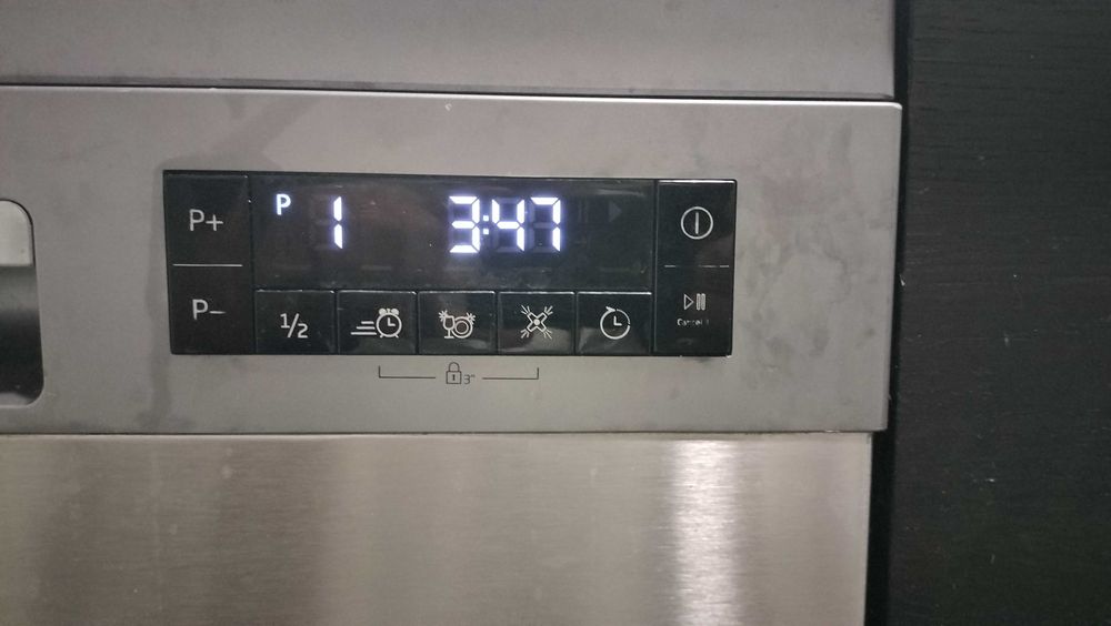 Máquina de lavar loiça Beko DFN28432X – Inox