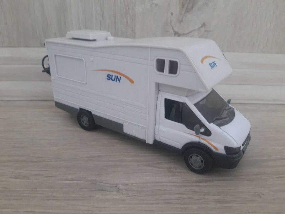 Колекція колекційних машинок 1:43